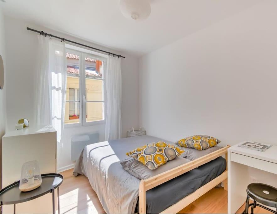 2 Bedroom Apartment In The Heart Of Марсель Экстерьер фото